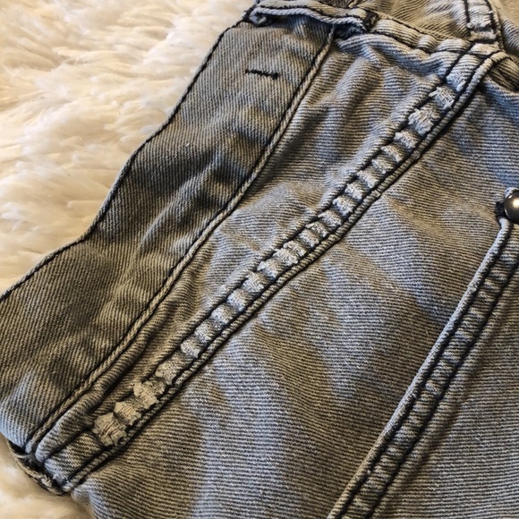 FR Free People Womens Lace Crochet Trim Distressed Denim Jeans Shorts - Picture 11 of 12